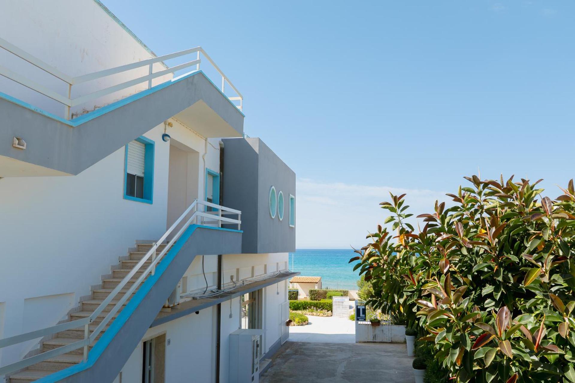 مينفي Residence Le 4 Stagioni المظهر الخارجي الصورة