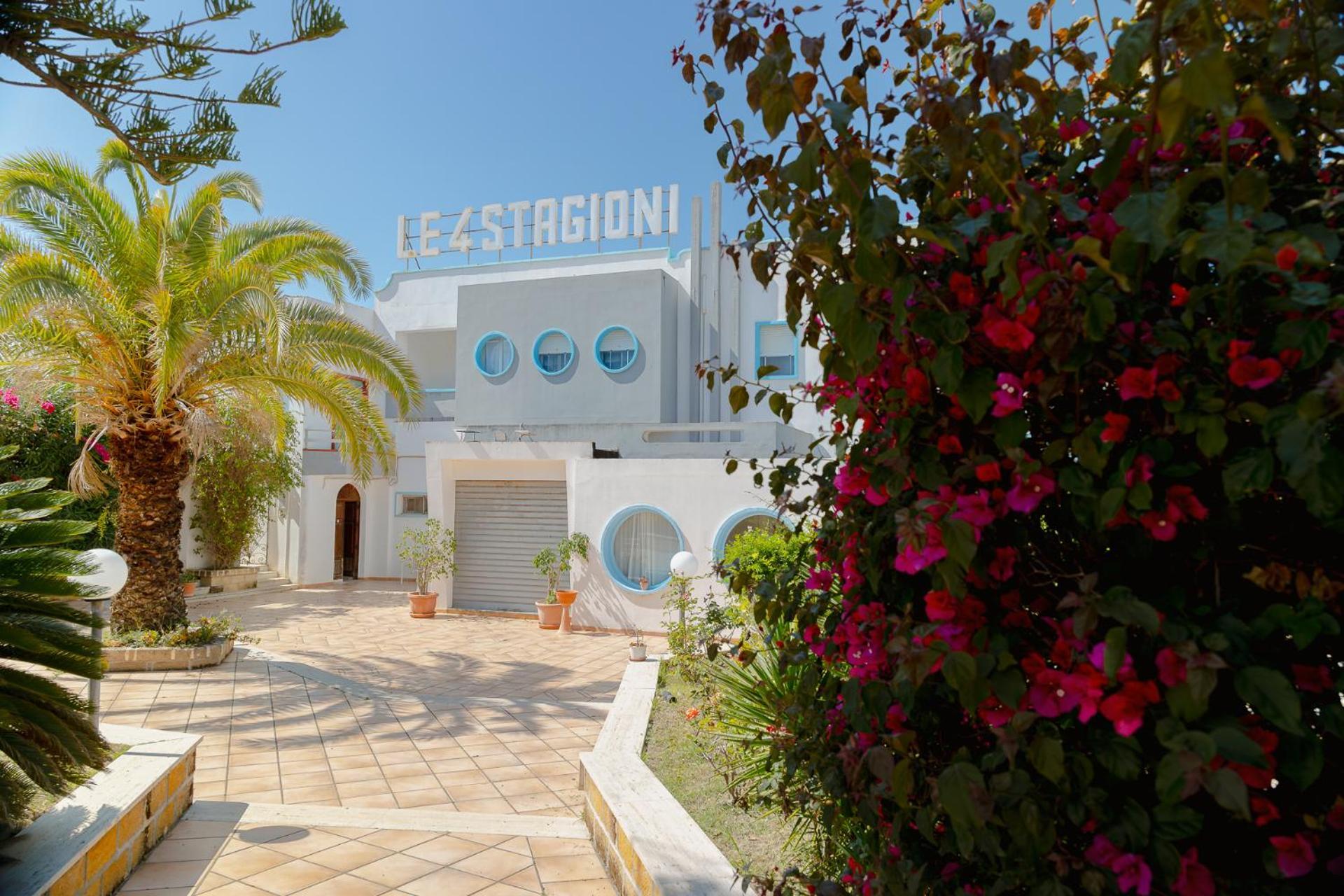 مينفي Residence Le 4 Stagioni المظهر الخارجي الصورة