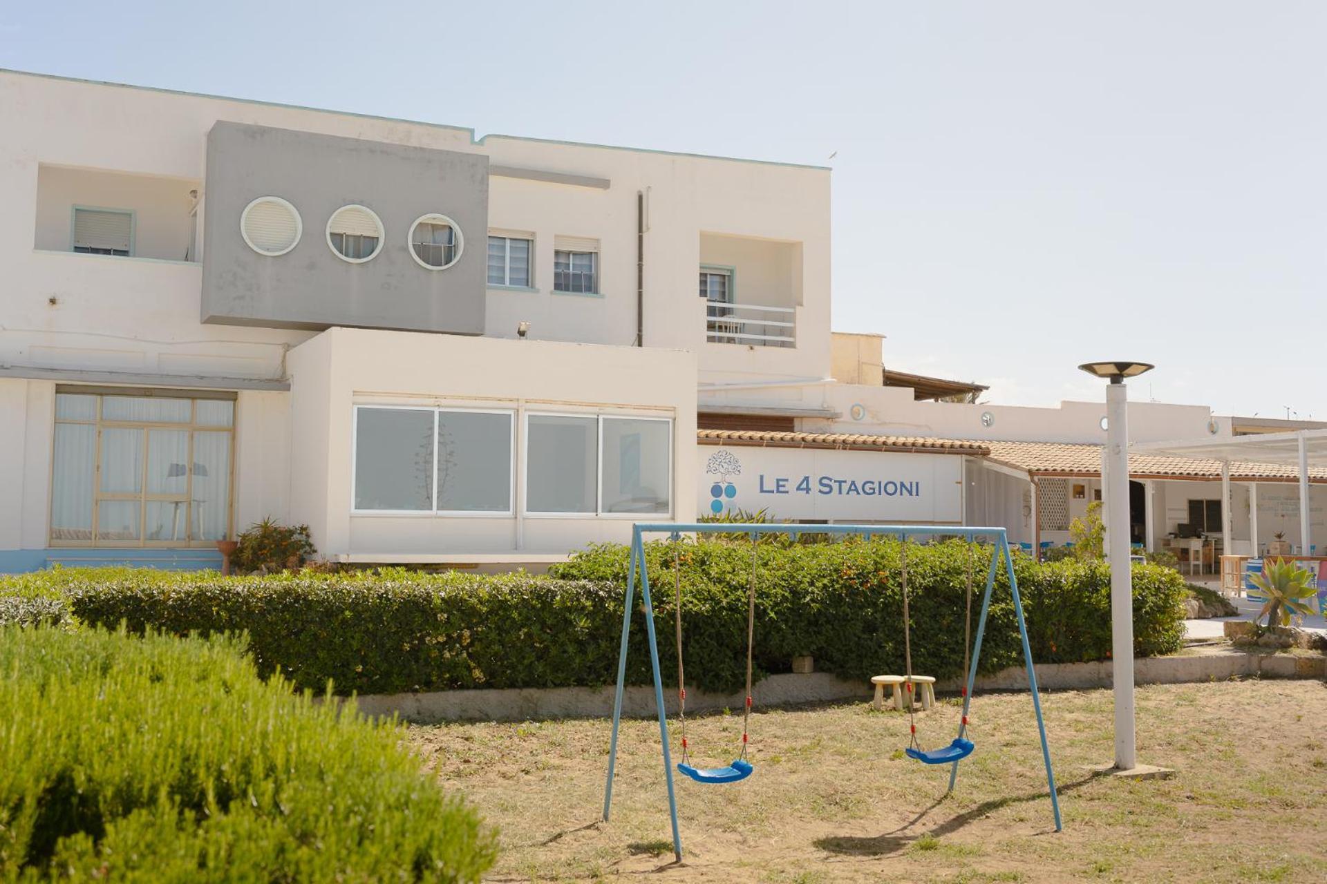 مينفي Residence Le 4 Stagioni المظهر الخارجي الصورة